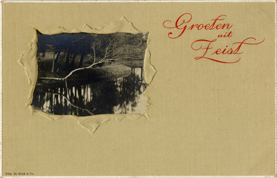 16298 Fantasiekaart met een opgeplakte kleinformaat foto met als voorstelling: Gezicht op de grote vijver met de ...